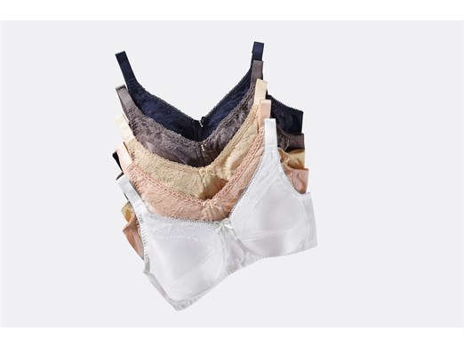 Nancy bras flat lay