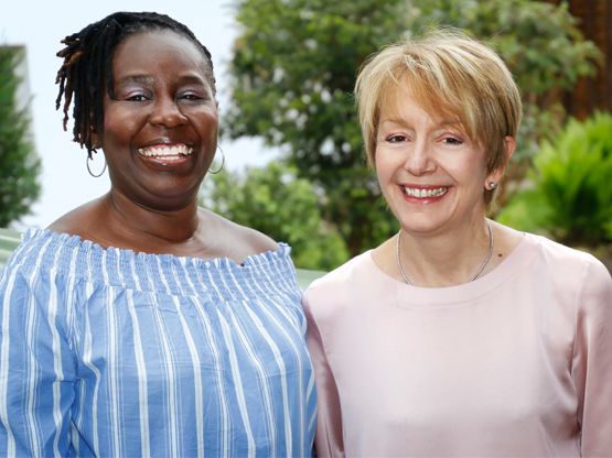 amoena Soutiens-Gorge Post-Opératoire pour Prothèses Mammaires