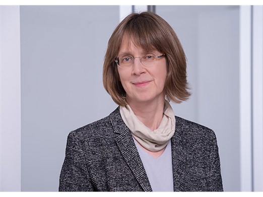 During breast cancer chemotherapy, taste often changes. 