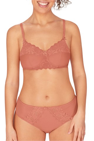 Natural Moment Padded Wire-Free Bra