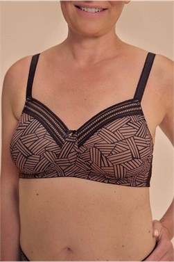 Brooke Non-Wired Padded Bra - Brooke SBP Non-Wired Padded Bra offers comfortable support without wires, ideal for everyday wear in a soft, padded design. - 45127