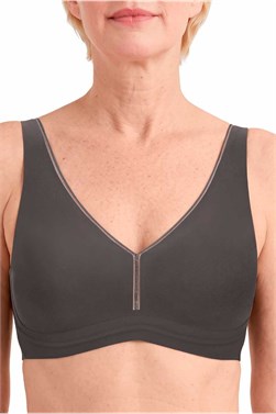 amoena Wave® flow Non-Wired Bra - Wave flow Non-Wired Bra features a specially designed silicone wave line that supports the breast securely without underwires for all-day comfort. - 45144