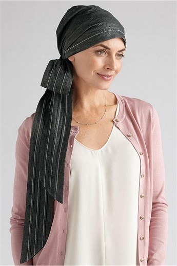 Calla Scarf - easy-fitting scarf
